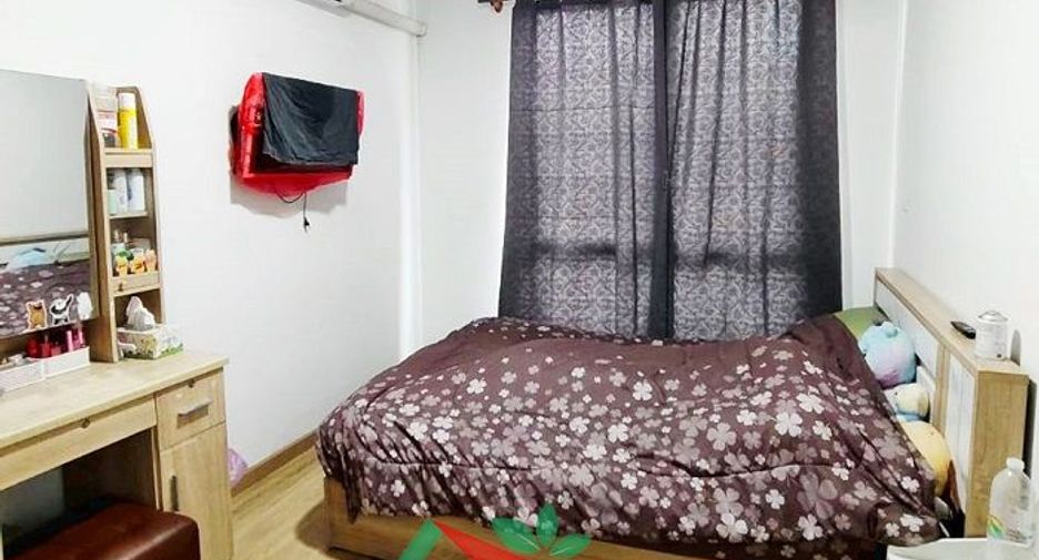 For sale 3 bedrooms townhouse in Thung Khru, Bangkok