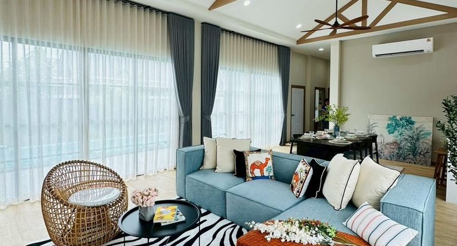 For sale 3 bedrooms villa in East Pattaya, Pattaya