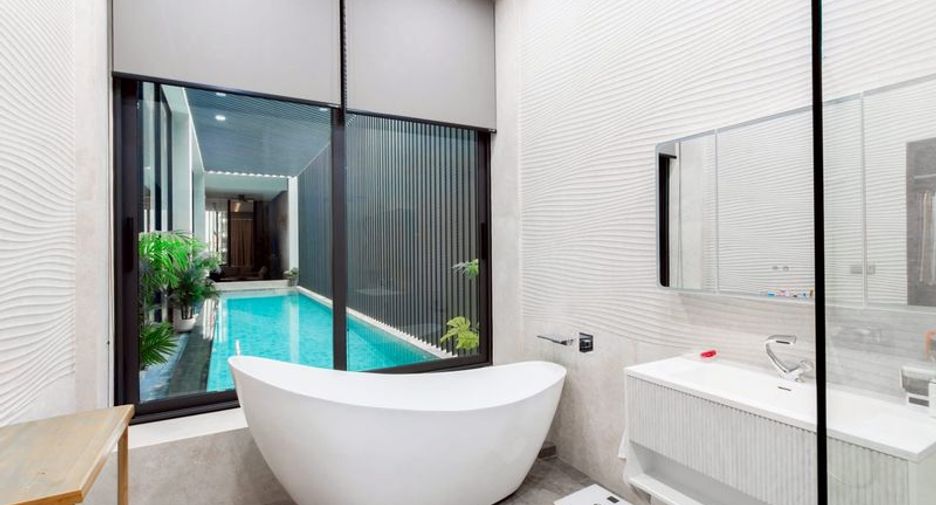 For rent and for sale 6 bedrooms house in Pratumnak, Pattaya