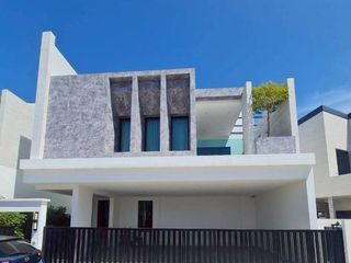 Продажа 4 спальни вилла в Банг Ламунг, Чонбури