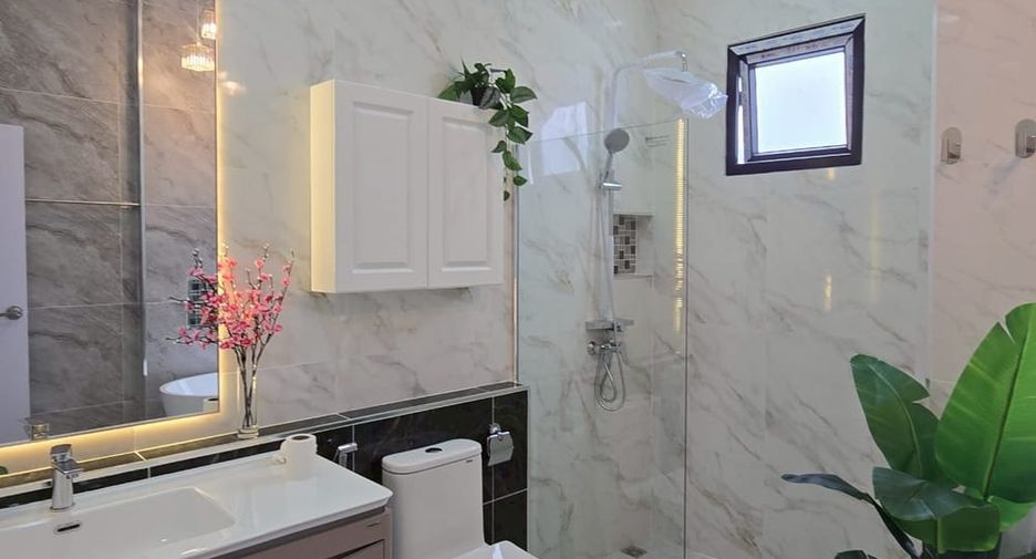 À vendre 3 chambres villa à Huay Yai, Pattaya
