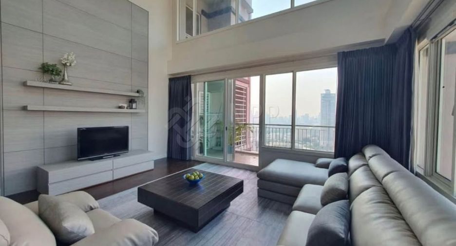 For rent そして for sale 4 ベッドルーム condo in Khlong Toei, Bangkok