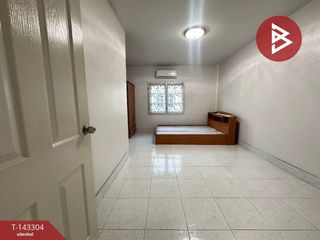 Casa adosada en venta de 2 habitaciones en Mueang Samut Prakan, Samut Prakan