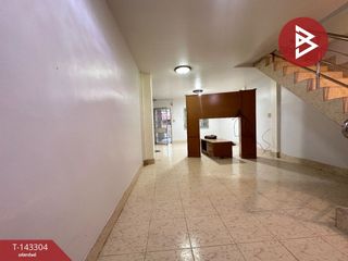Casa adosada en venta de 2 habitaciones en Mueang Samut Prakan, Samut Prakan