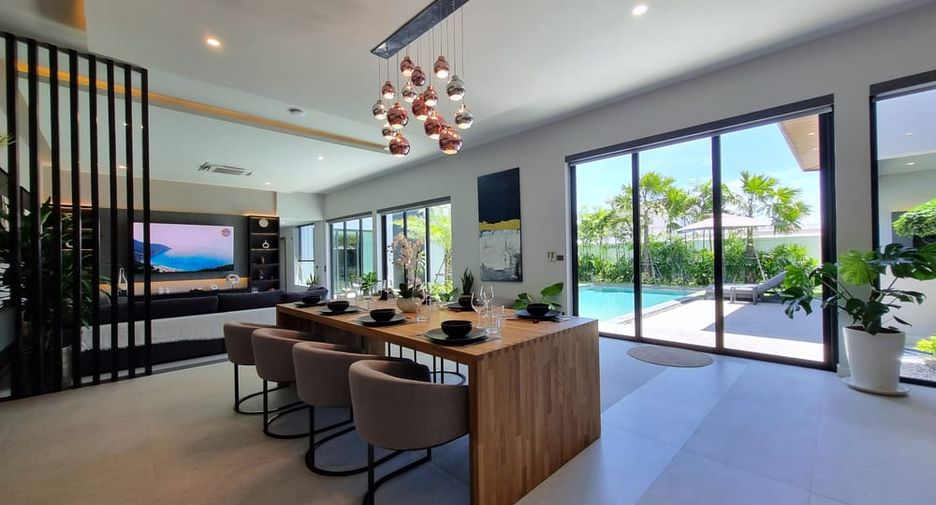 For sale 6 ベッドルーム villa in East Pattaya, Pattaya