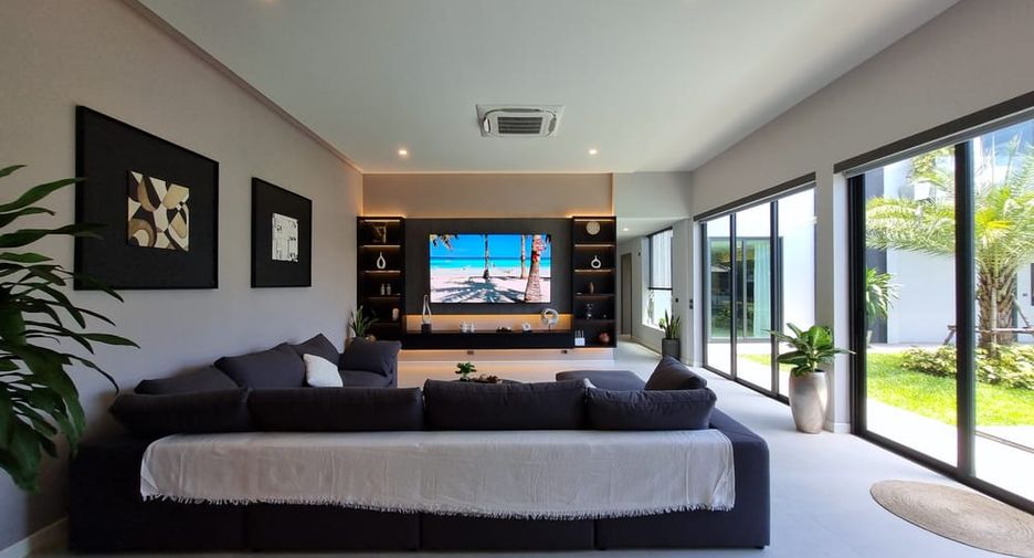 For sale 6 ベッドルーム villa in East Pattaya, Pattaya