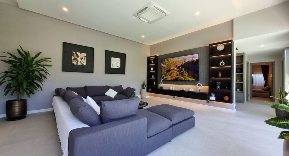 For sale 6 ベッドルーム villa in East Pattaya, Pattaya