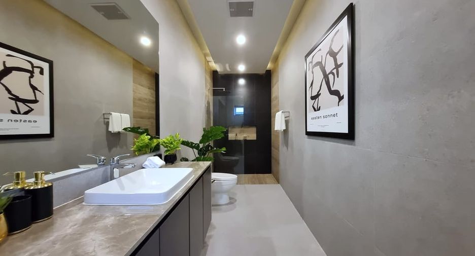 For sale 6 ベッドルーム villa in East Pattaya, Pattaya