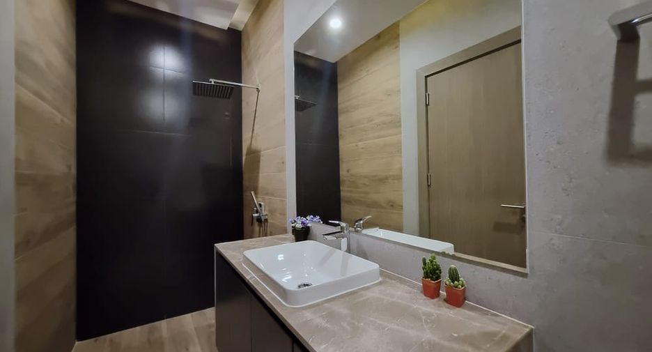 For sale 6 ベッドルーム villa in East Pattaya, Pattaya