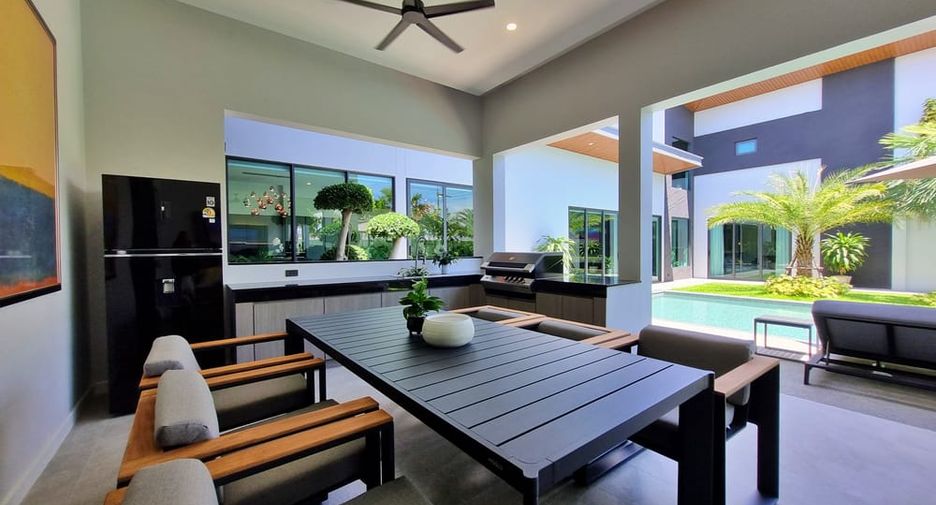For sale 6 ベッドルーム villa in East Pattaya, Pattaya