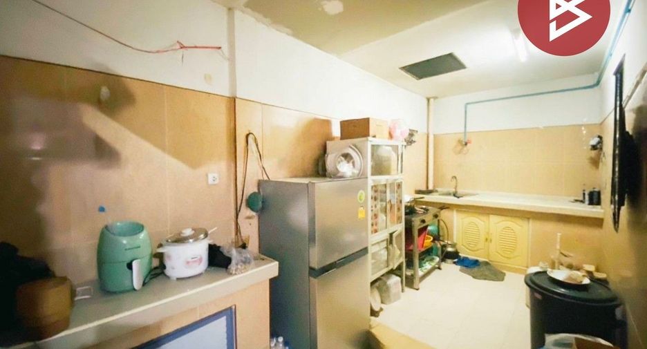 For sale 2 bedrooms townhouse in Mueang Samut Sakhon, Samut Sakhon