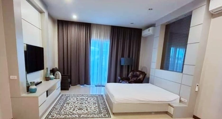 À louer 3 chambres villa à Huay Yai, Pattaya