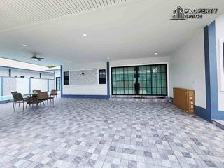 Villa en alquiler de 4 habitaciones en Bang Lamung, Chonburi