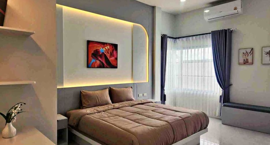 À louer 4 chambres villa à East Pattaya, Pattaya