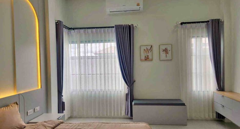 À louer 4 chambres villa à East Pattaya, Pattaya