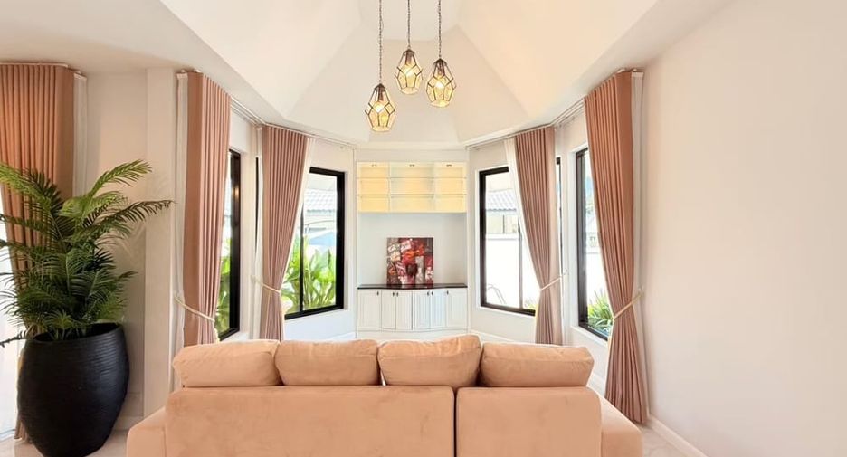 Villa zum Kauf mit 4 Zimmer in East Pattaya, Pattaya