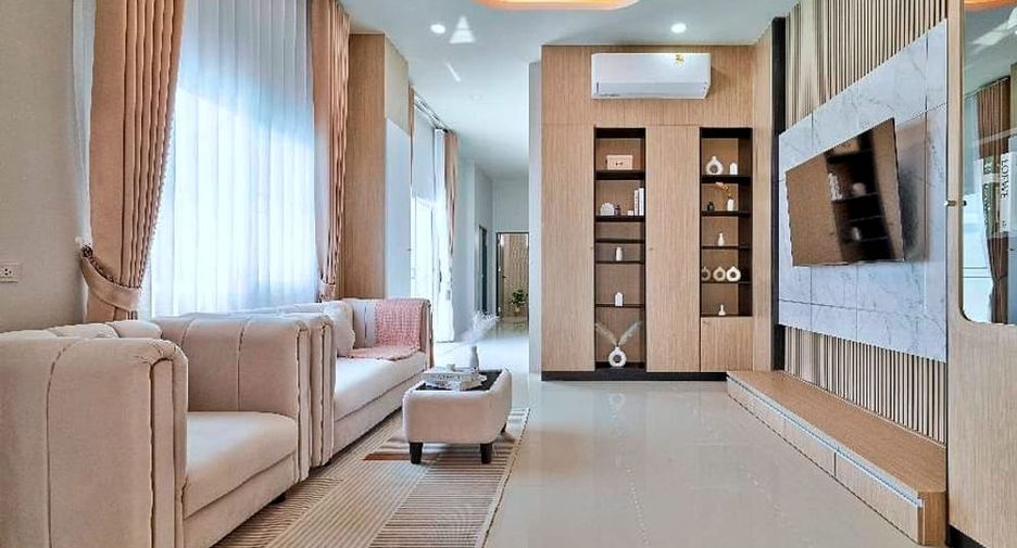 Villa zum Kauf mit 4 Zimmer in East Pattaya, Pattaya