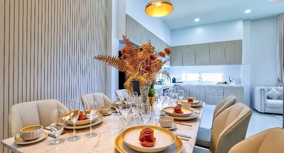 Villa zum Kauf mit 4 Zimmer in East Pattaya, Pattaya