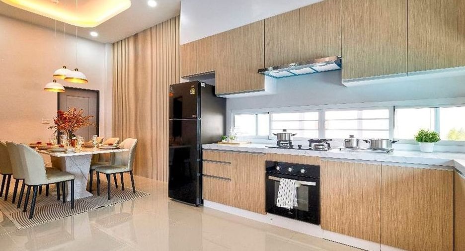 Villa zum Kauf mit 4 Zimmer in East Pattaya, Pattaya