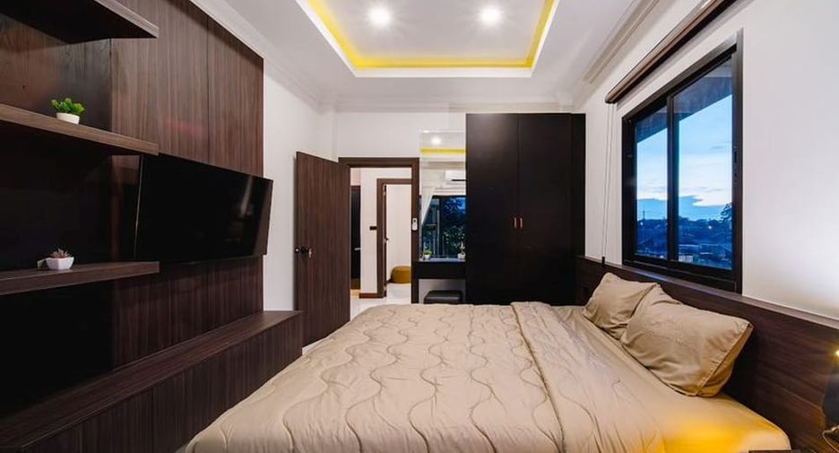 For sale 3 bedrooms villa in East Pattaya, Pattaya