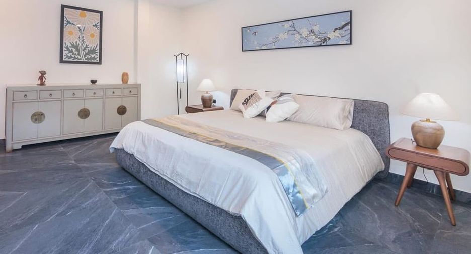 For rent and for sale 4 bedrooms villa in East Pattaya, Pattaya