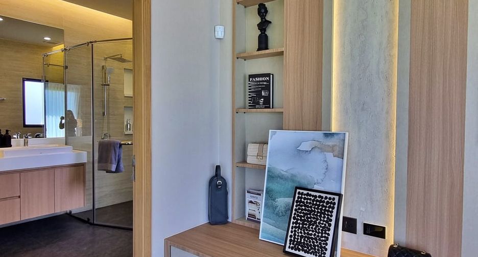 For sale 4 ベッドルーム villa in Huay Yai, Pattaya