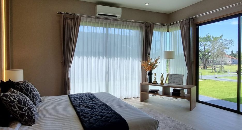 For sale 4 ベッドルーム villa in Huay Yai, Pattaya