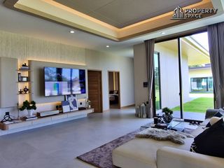 Villa zum Kauf mit 4 Zimmer in Bang Lamung, Chonburi