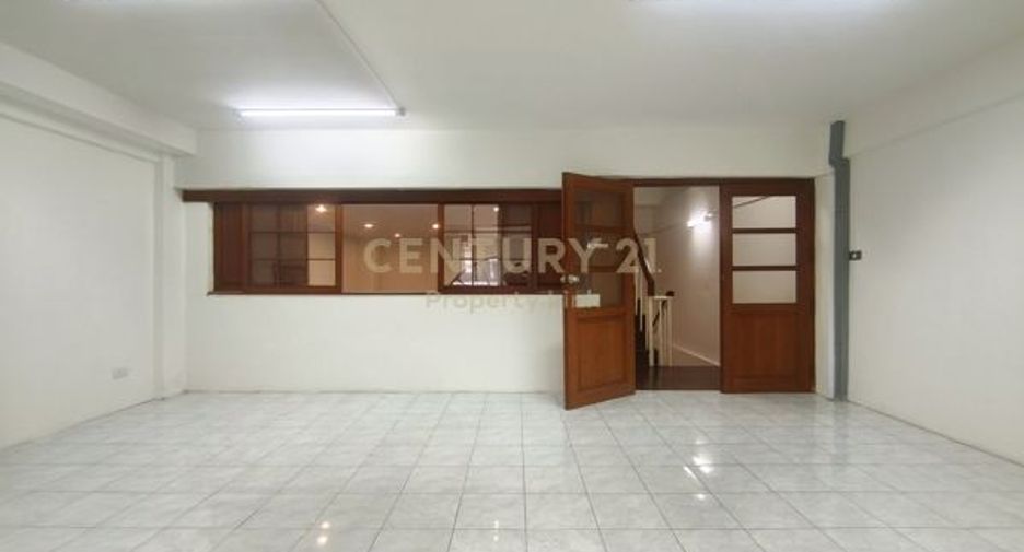 Reihenhaus zum Kauf mit 3 Zimmer in Phaya Thai, Bangkok