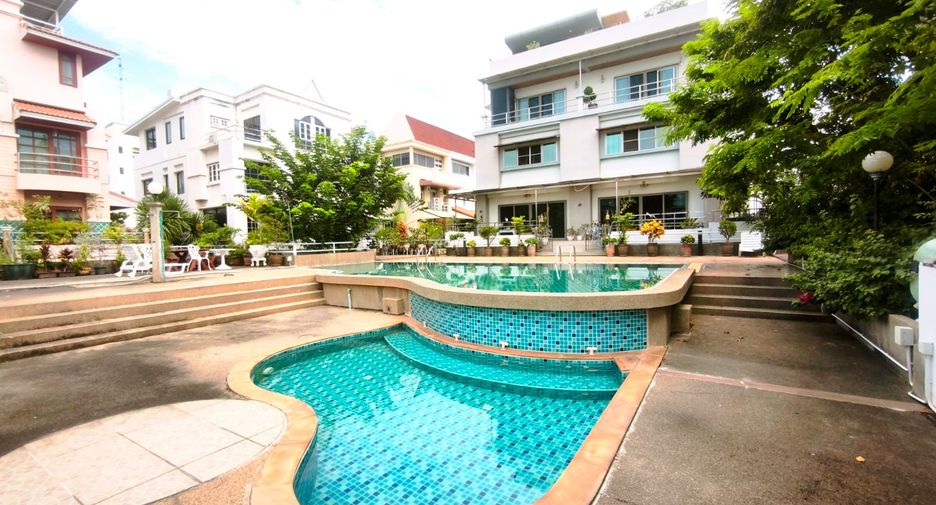 Reihenhaus zum Kauf mit 3 Zimmer in Phaya Thai, Bangkok