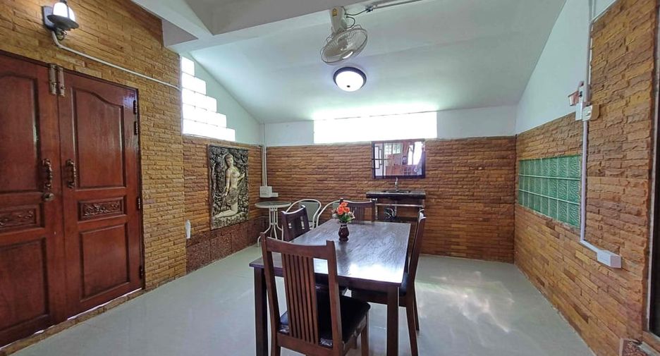 For sale 5 bedrooms villa in East Pattaya, Pattaya
