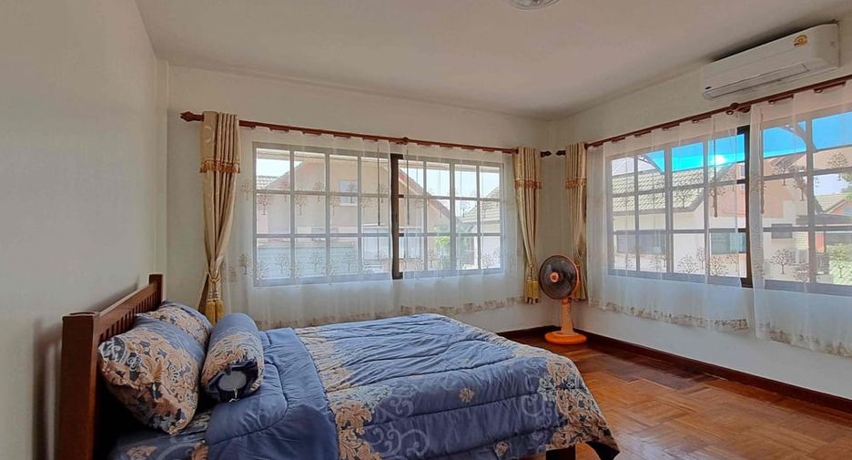 For sale 5 bedrooms villa in East Pattaya, Pattaya