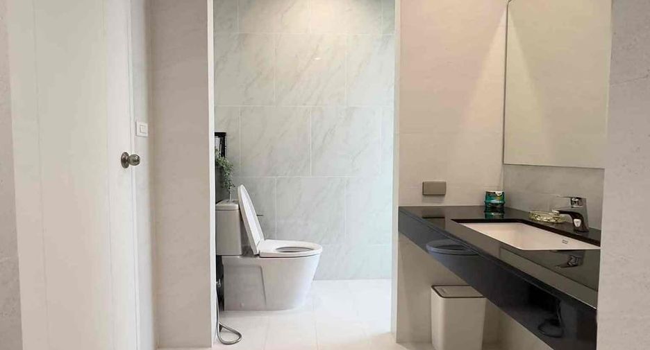 À vendre 4 chambres villa à Sattahip, Chonburi