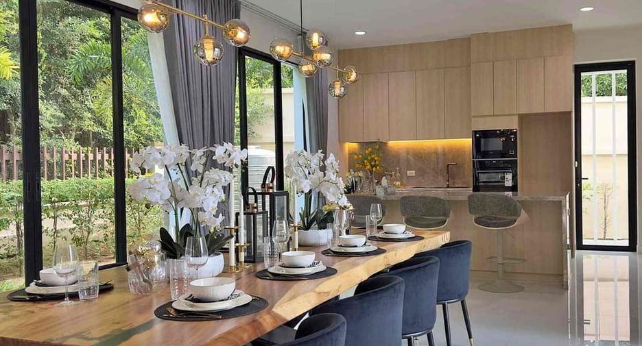 À vendre 4 chambres villa à Sattahip, Chonburi
