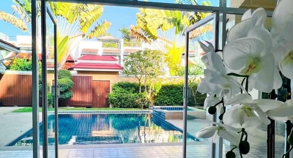 Villa zum Kauf mit 4 Zimmer in Huay Yai, Pattaya