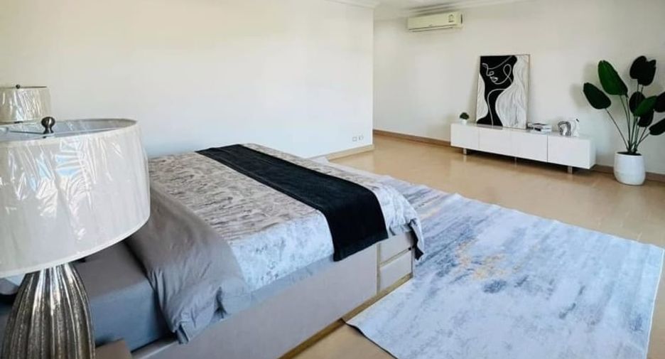 Villa zum Kauf mit 4 Zimmer in Huay Yai, Pattaya