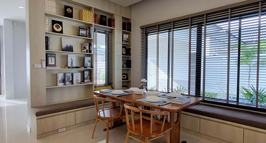 For sale 3 bedrooms villa in Huay Yai, Pattaya