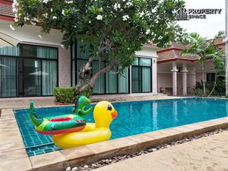 Villa en alquiler de 4 habitaciones en Bang Lamung, Chonburi