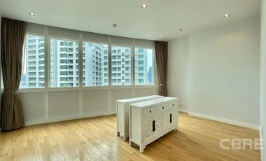 À louer et à vendre 3 chambres condo à Khlong Toei, Bangkok