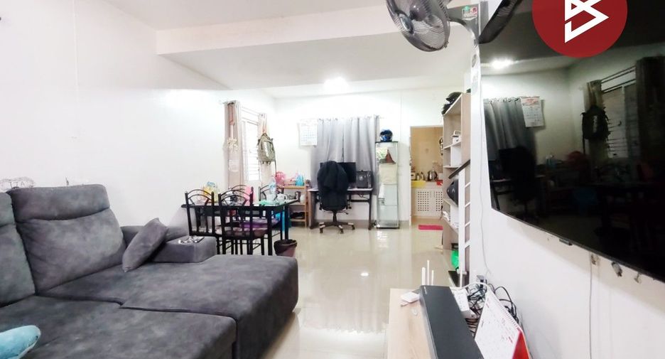 For sale 3 ベッドルーム townhouse in Mueang Pathum Thani, Pathum Thani