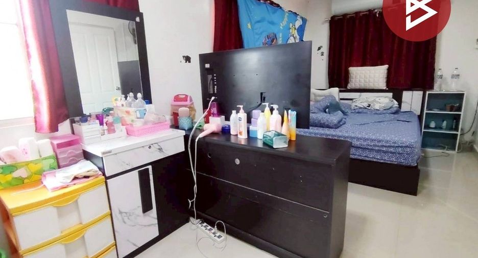 For sale 3 ベッドルーム townhouse in Mueang Pathum Thani, Pathum Thani