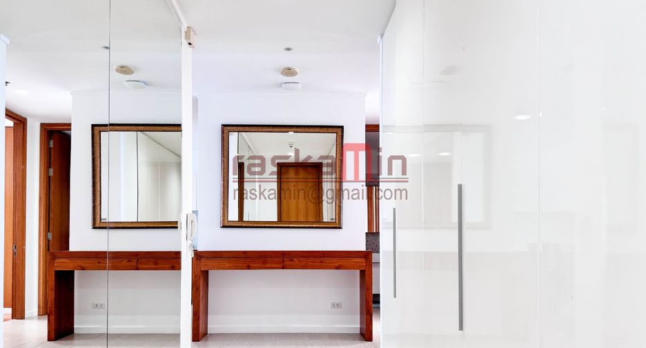 For sale 3 bedrooms condo in North Pattaya, Pattaya