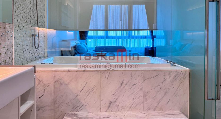 For sale 3 bedrooms condo in North Pattaya, Pattaya