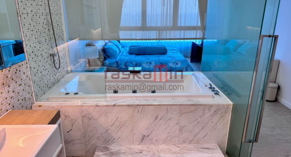 For sale 3 bedrooms condo in North Pattaya, Pattaya