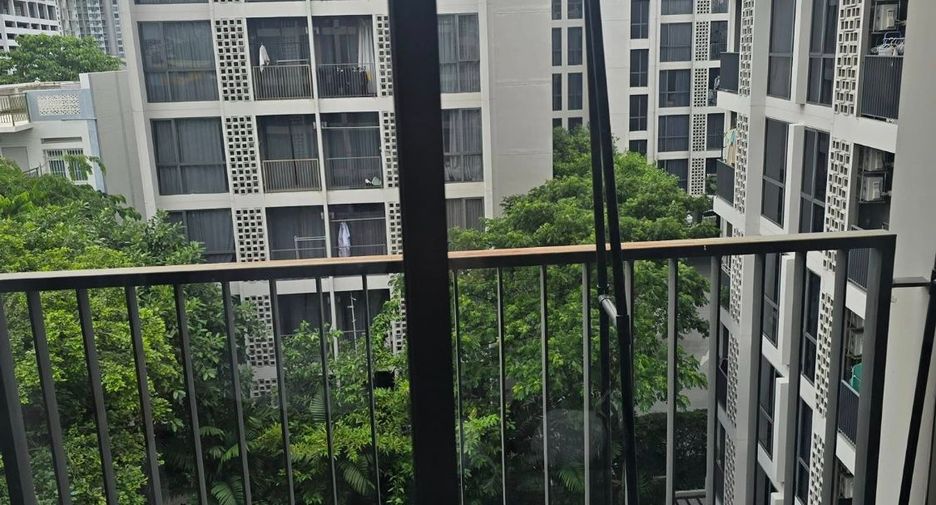 À louer 1 chambre condo à Phra Khanong, Bangkok