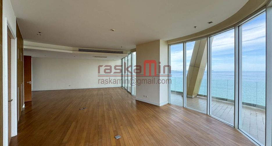 For sale 4 bedrooms condo in North Pattaya, Pattaya
