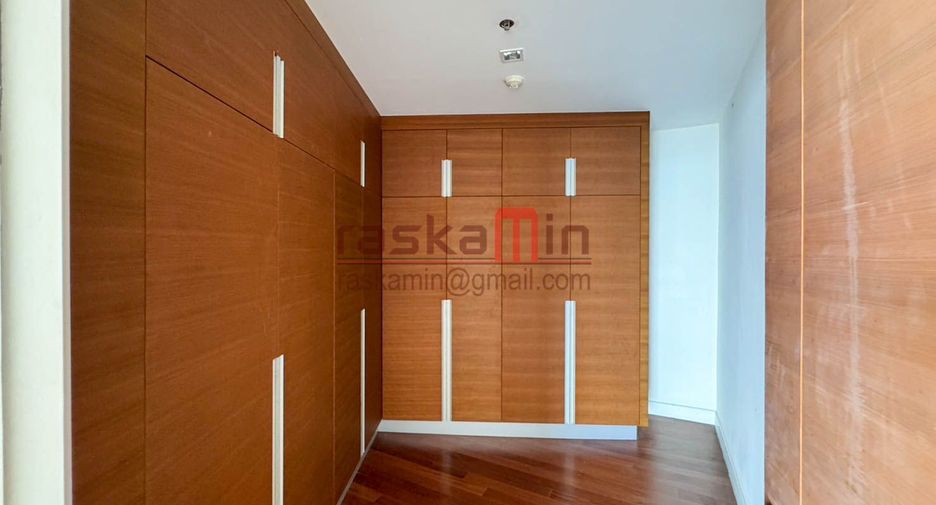 For sale 4 bedrooms condo in North Pattaya, Pattaya