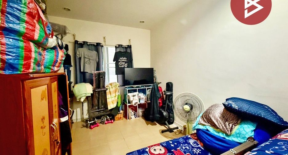 Reihenhaus zum Kauf mit 3 Zimmer in Phra Samut Chedi, Samut Prakan