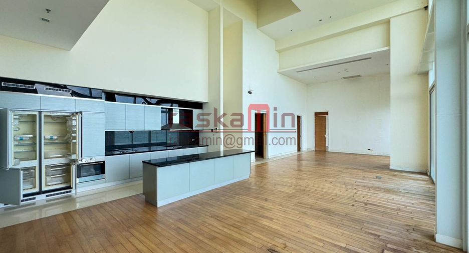 For sale 4 bedrooms condo in North Pattaya, Pattaya
