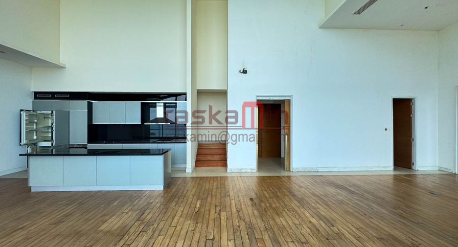 For sale 4 bedrooms condo in North Pattaya, Pattaya